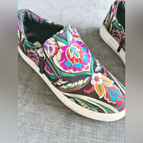 Steve Madden Geary Embroidered Sneakers Women’s Size 7.5 zip closure - Picture 8 of 14